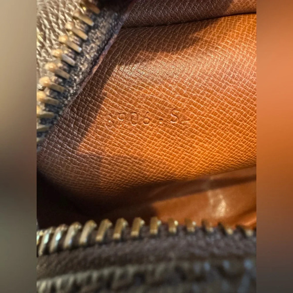 EUC Vintage 1989 Louis Vuitton Monogram Compiegne 28 - Picture 10 of 12